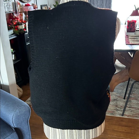 Floral Vintage Embroidered Black Knit Sweater Vest - Picture 3 of 8